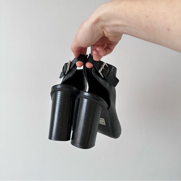 [SOLD] L’intervalle Black Leather Block Heel Mule Peep Toe Booties size 41 or 10 - Picture 7 of 8